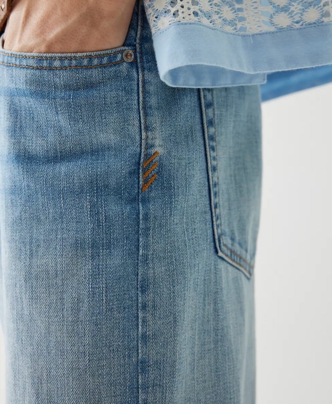 BDG Slacker Relaxed Flare Jean